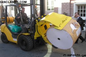 چرا رول گیر لیفتراک در صنعت حمل‌ونقل محصولات حساس تحول ایجاد کرده است؟